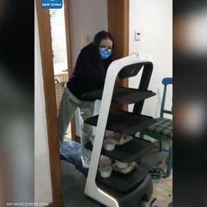 الروبوت "يتدخل" للمساعدة في أزمة كورونا