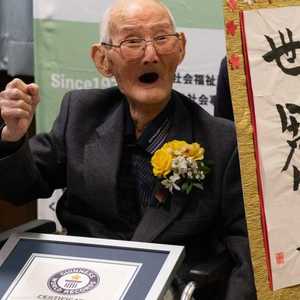 المعمر الياباني تشيتيسو واتانابي