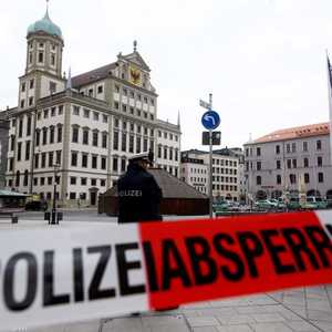 الشرطة فتشت بيت رجل الأعمال وشركته