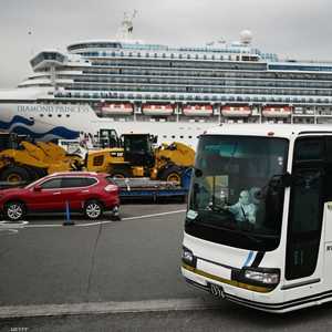 اليابان.. إخلاء الركاب المسنين من "السفينة الموبوءة"