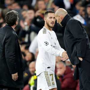 هازارد في لقطة أرشيفية مع زيدان