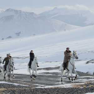 كيم جونغ أون يمتطي حصانا أبيض (أرشيف)