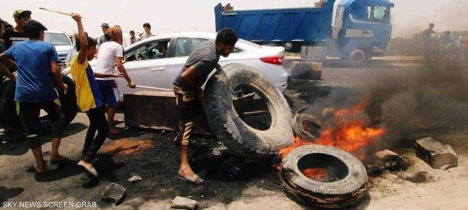 أغلق أهالي البصرة منفذ الشلامجة الحدودي