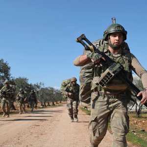 تركيا أرسلت آلاف الجنود والعتاد العسكري إلى إدلب.