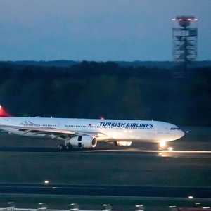 كان مقررا أن تهبط الطائرة في إسطنبول