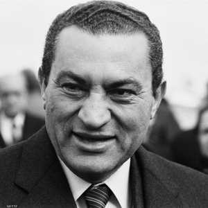 حسني مبارك توفي عن 91 عاما.