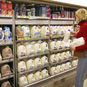 دراسة تربط بين شرب الحليب وسرطان الثدي