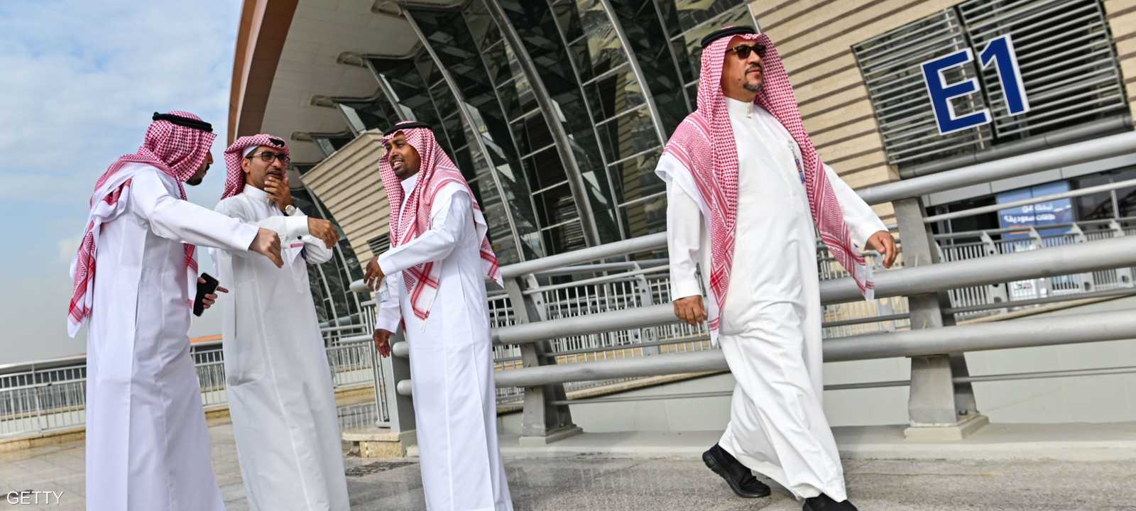 السعودية تشدد إجراءاتها لمنع دخول كورونا إلى المملكة