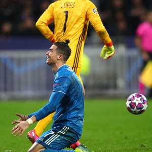 رونالدو خلال مباراة يوفنتوس وليون في دوري أبطال أوروبا