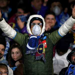 كورونا تسبب في تأجيل مباريات أو إقامتها من دون جمهور