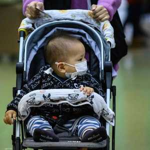 يفضل ارتداء الكمامات في حال إصابة الإنسان بالعطس والسعال