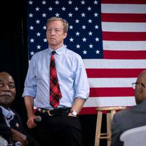 الملياردير توم ستاير