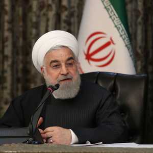 وعد الرئيس الإيراني باجتياز الأزمة