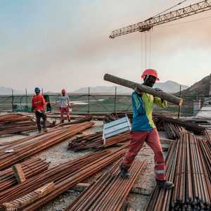 أحد العاملين على سد النهضة في إثيوبيا