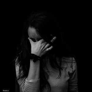 انتحار المراهقات جاء إثر مرورهن بأزمة نفسية