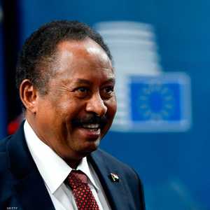 طمأن رئيس الوزراء حمدوك على تويتر السودانيين بأنه بخير.