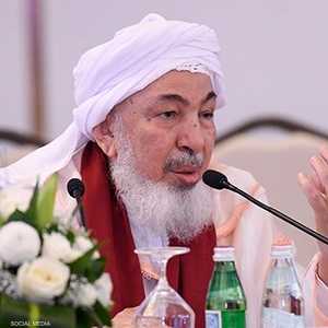 الشيخ عبد الله بن بيه، رئيس منتدى تعزيز السلم
