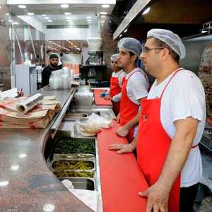 أرشيفية لمطعم في لبنان