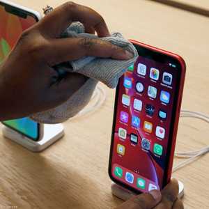 الهواتف تمثل أرضا خصبة للجراثيم والفيروسات