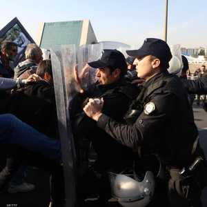 التقرير اتهم أنقرة بانتهاكات لحقوق الإنسان واللجوء للعنف