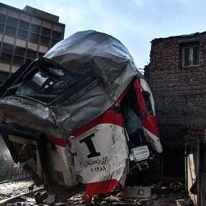 أسفر الحادث عن إصابة 13 شخصا.