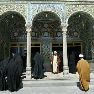 جانب من الضريح الرضوي