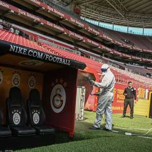 تسبب فيروس كورونا في تعليق الدوريات الخمس الكبرى في العالم