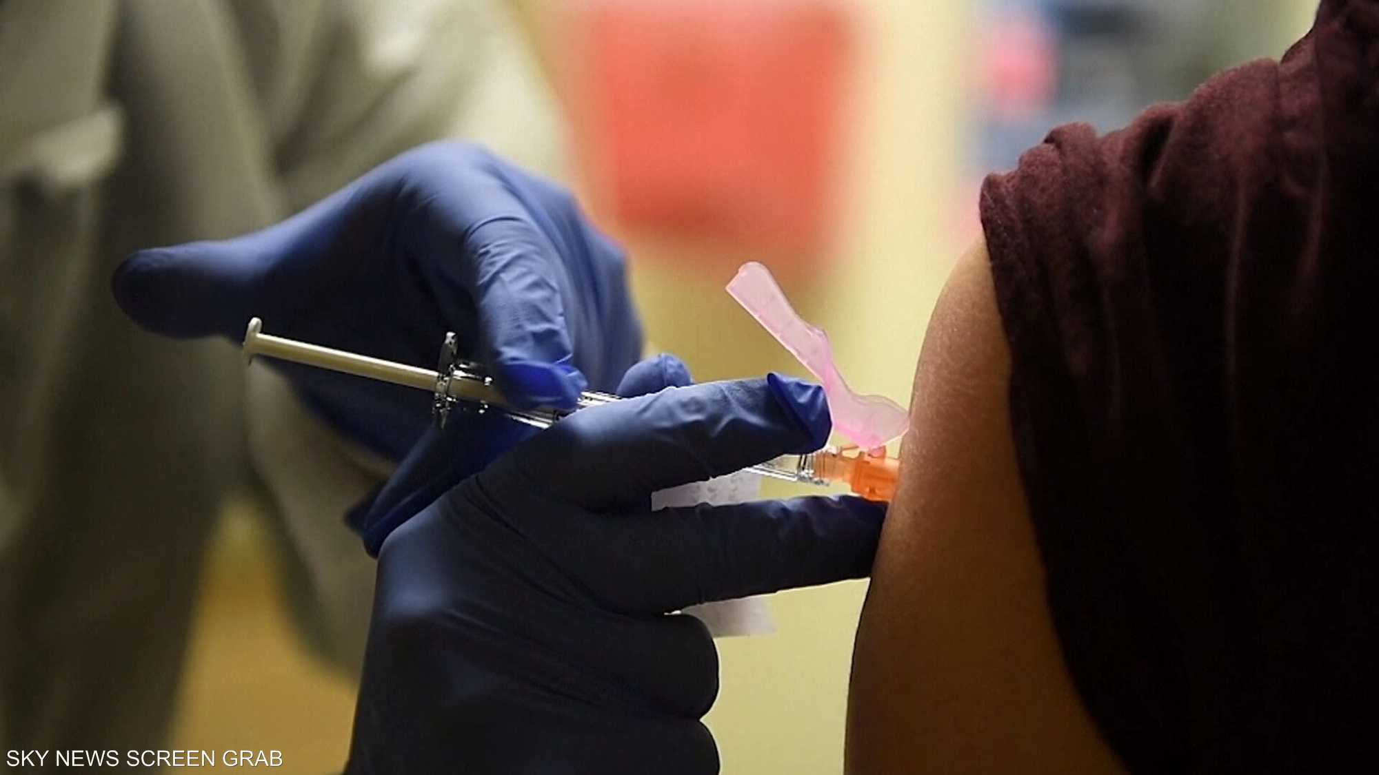 الولايات المتحدة تبدأ أول تجربة بشرية للقاح ضد كورونا
