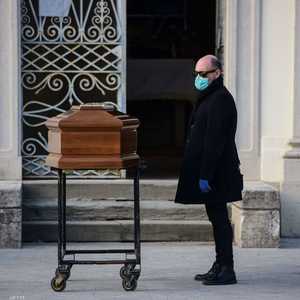 الإصابة بكورونا تتجاوز الربع مليون