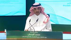 السعودية تقر مبادرات لدعم القطاع الخاص