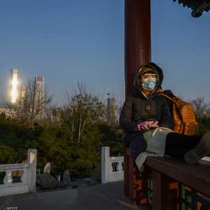 طالبت الحكومات من مواطنيها التزام التباعد الاجتماعي