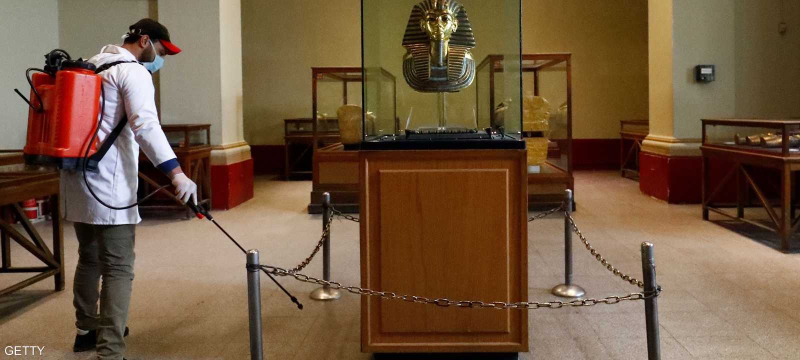 مصر نفذت حملة لتعقيم الأماكن العامة