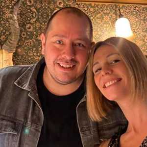 مات دوكراي وزوجته.