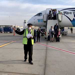 أوقفت مصر رحلات الطيران حتى منتصف أبريل.