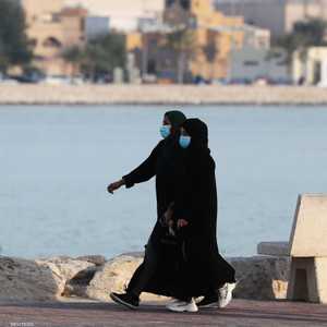 حجزت السلطات الكمامات وأعادت وضعها في الأسواق بمنطقة حائل.