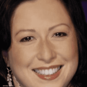 الإعلامية الأميركية الراحلة ماريا ميركادر