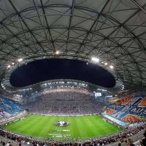 تدني قيمة انتقالات لاعبي كرة القدم نحو الثلث