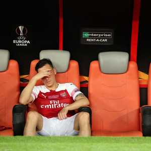 مصير أوزيل مجهول مع تفشي كورونا