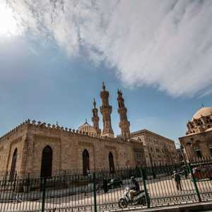 مصر أغلقت، يوم 21 مارس، جميع المساجد أمام المصلين.