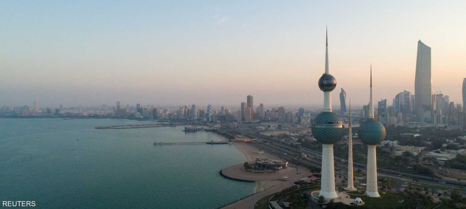 اتخذت الكويت إجراءات احترازية صارمة فور اكتشاف أول إصابة.