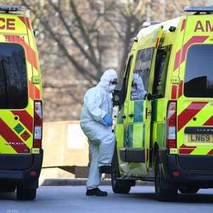 أحد العاملين في المجال الطبي في بريطانيا