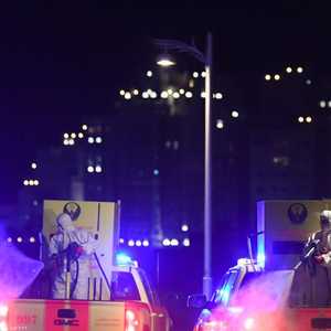 جانب من حملة التعقيم في الإمارات