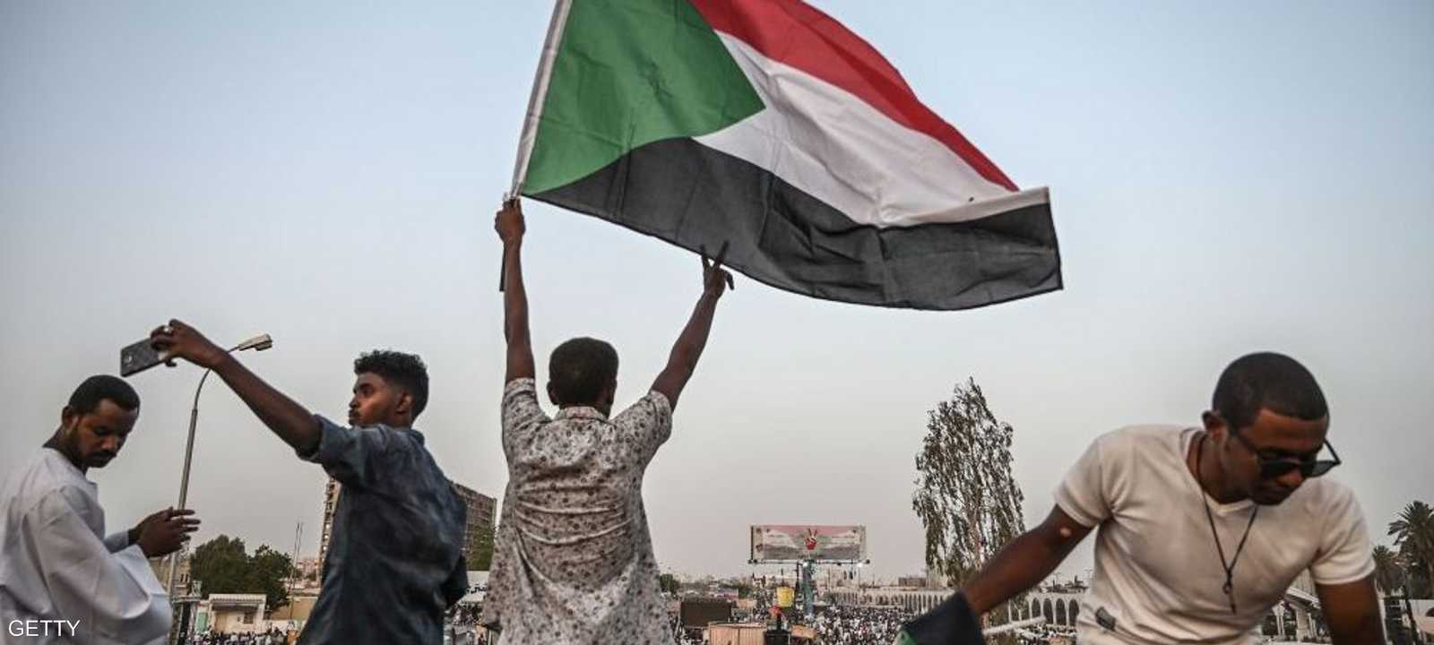 محاربة الفساد أحد مطالب الحراك الشعبي في السودان