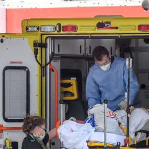 تأخر بريطانيا على الموافقة العلاج ببلازما الدم يقلق المرضى