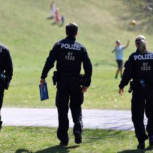 الشرطة الألمانية مكلفة بتنفيذ إجراءات التباعد الاجتماعي
