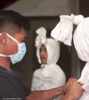 الأشباح تساعد السلطات الإندونيسية بإبقاء الناس في منازلهم