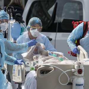 فرنسا تواجه تزايد حالات كورونا