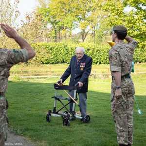 المحابر القديم توم مور