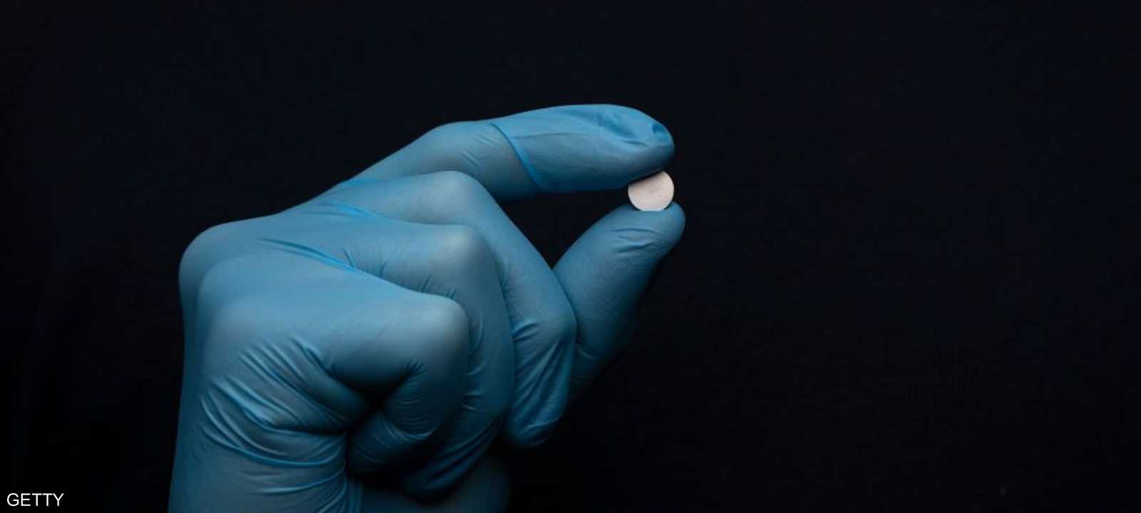 سيوزع العقار على المستشفيات التي تعالج حالات كوفيد-19.