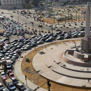 قررت مصر إيقاف جميع وسائل النقل العام يوم الاثنين المقبل.